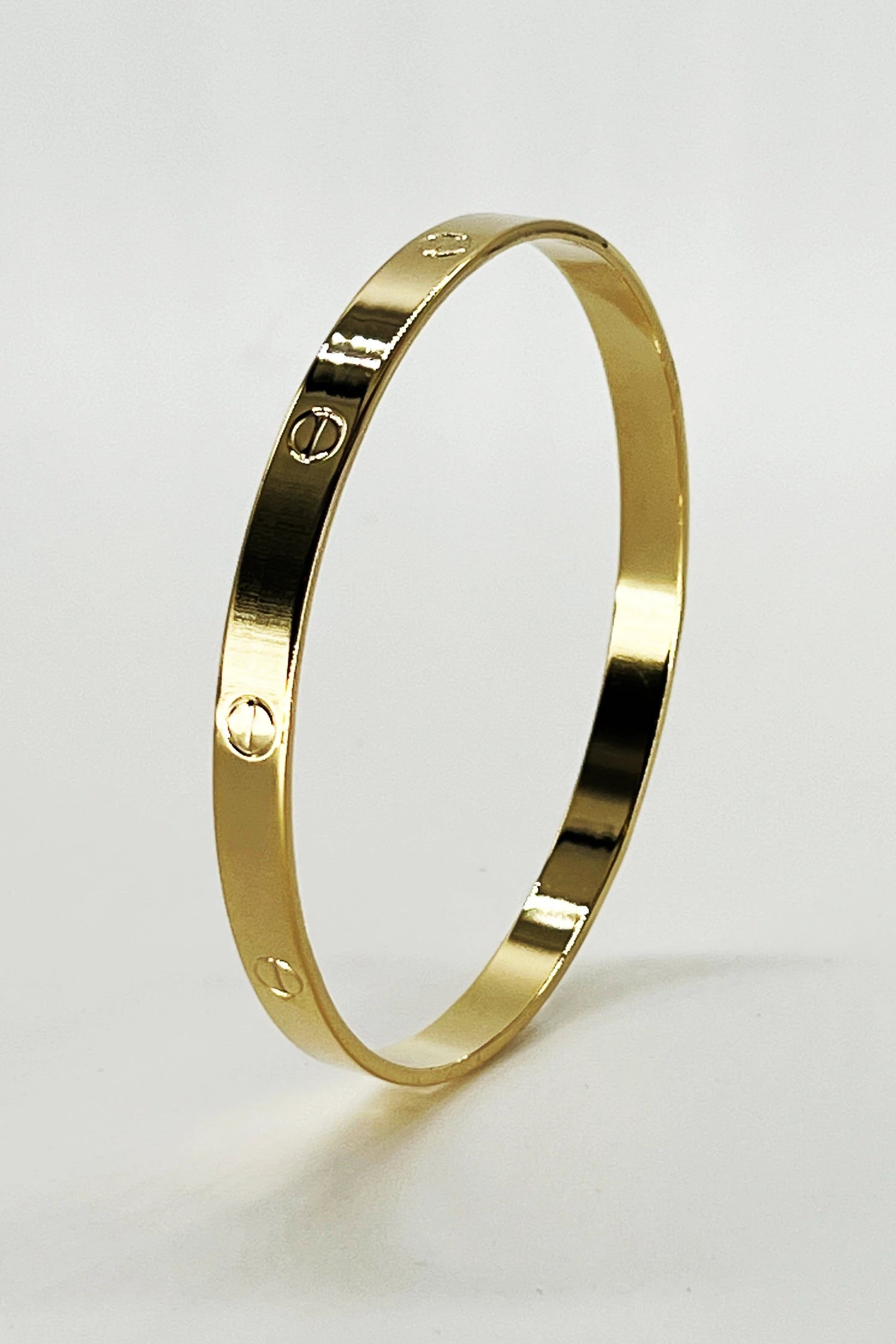 AV Max Nailhead Bangle