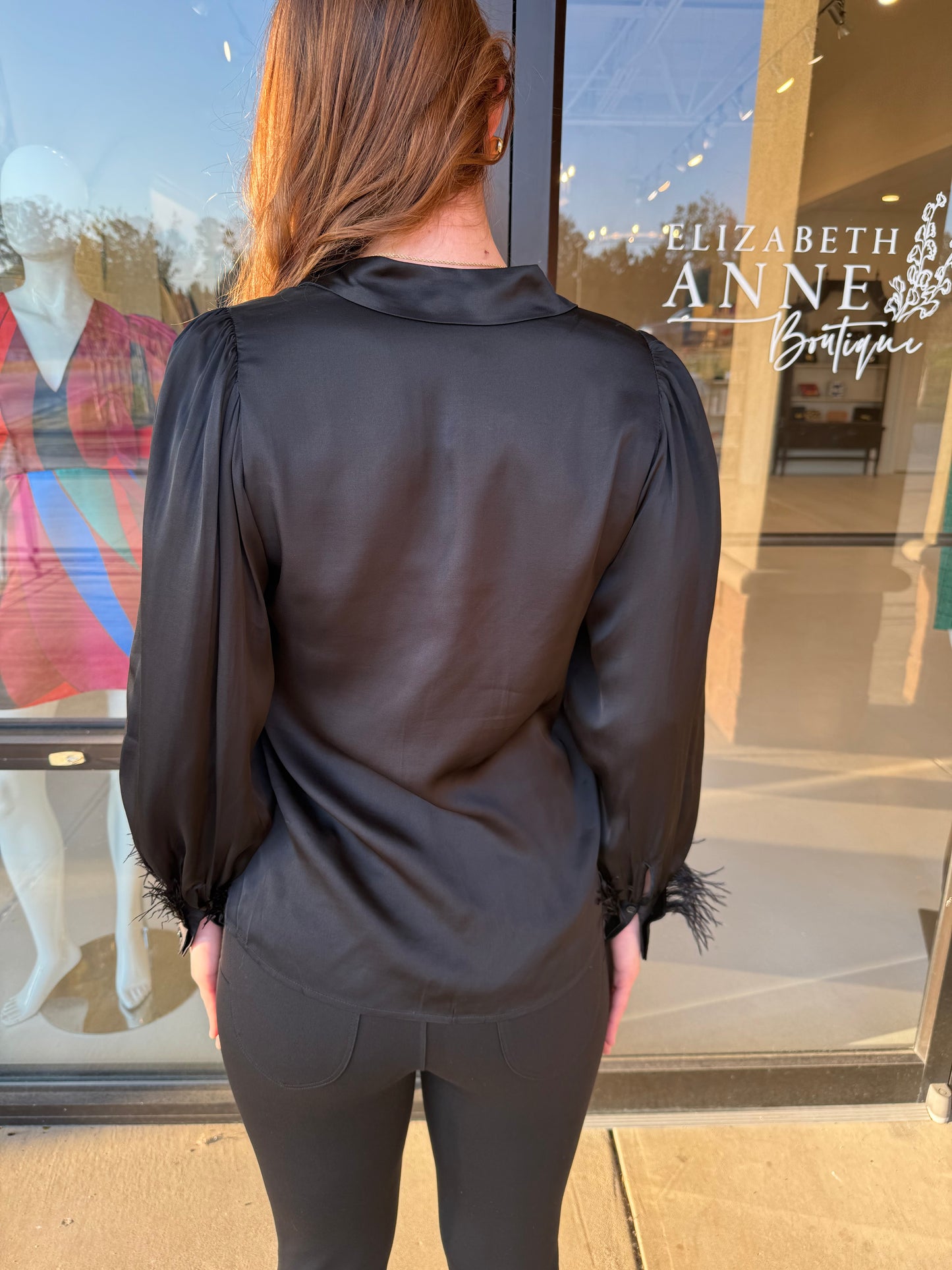 Esqualo Basic Satin Feathers Blouse