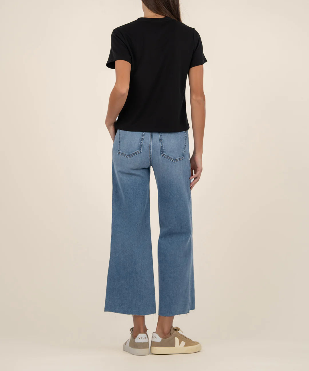 KUT Remington Scoop Neck Tee Crop - Black