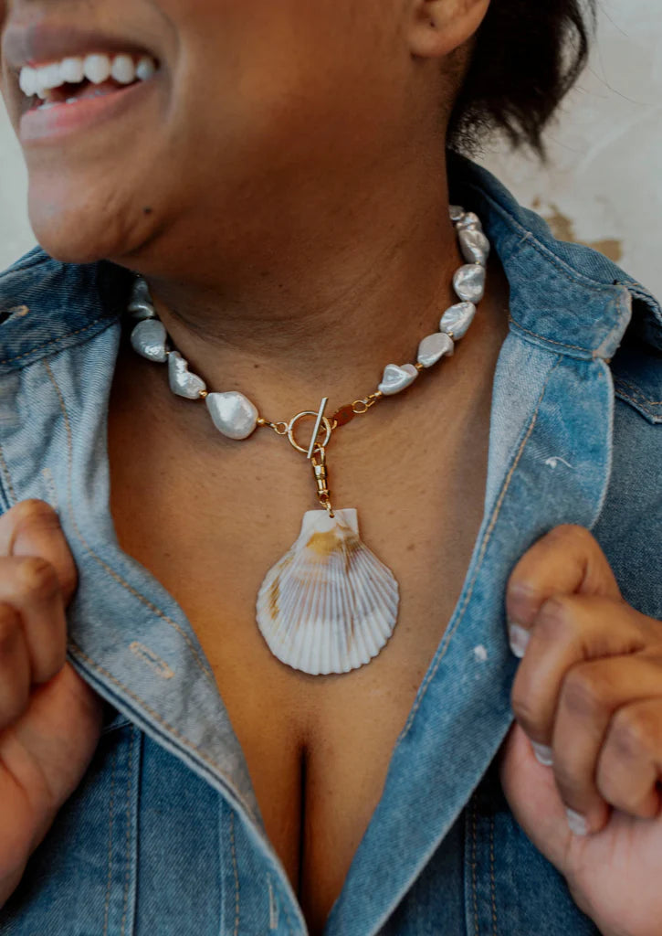 Betsy Pittard Designs Pearl Beaded Necklace with Pendant