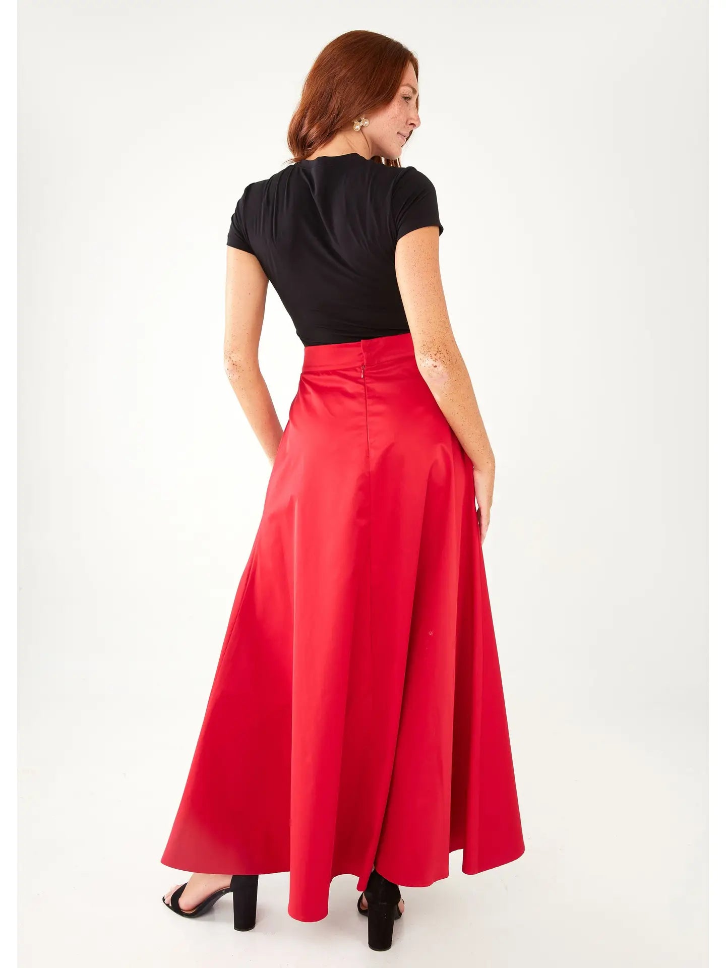 Abbey Glass Savannah Skirt - Red Duchess Satin