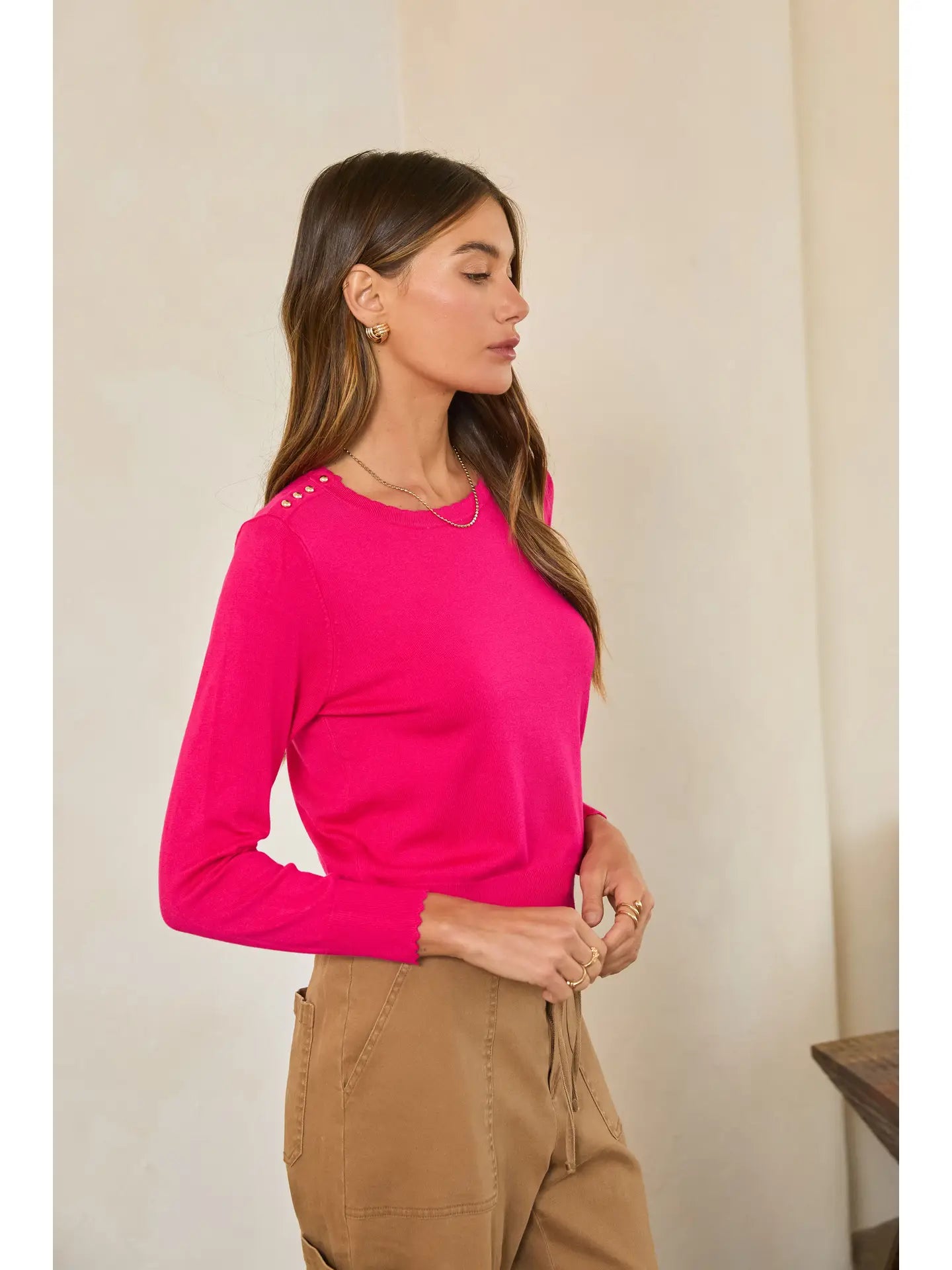 Gold-Button Scalloped Crewneck Knit Sweater - Fuchsia