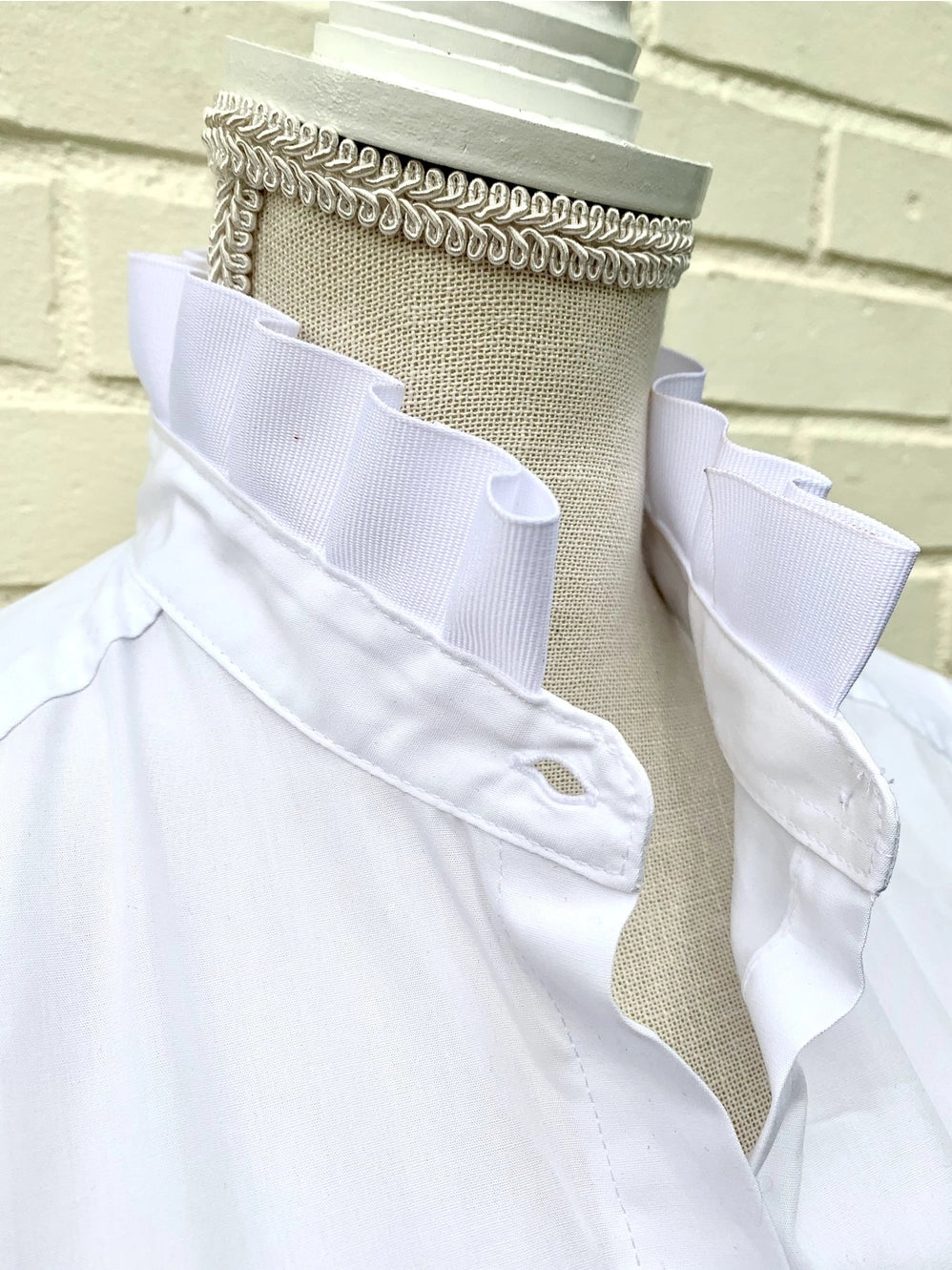 Pearly Vine Poplin Ribbon Trim 3/4 Sleeve - White