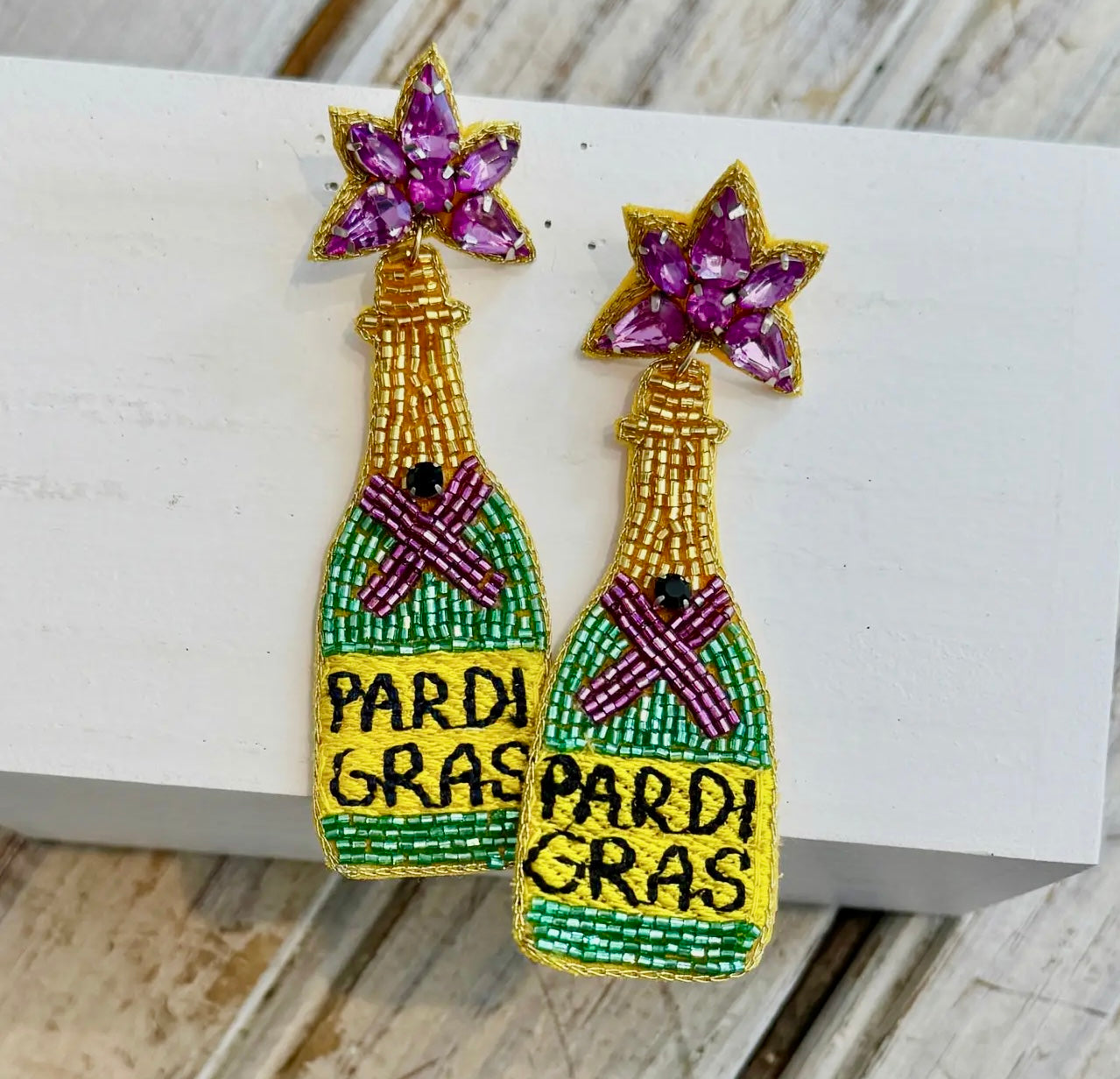 Pardi Gras Beaded earrings