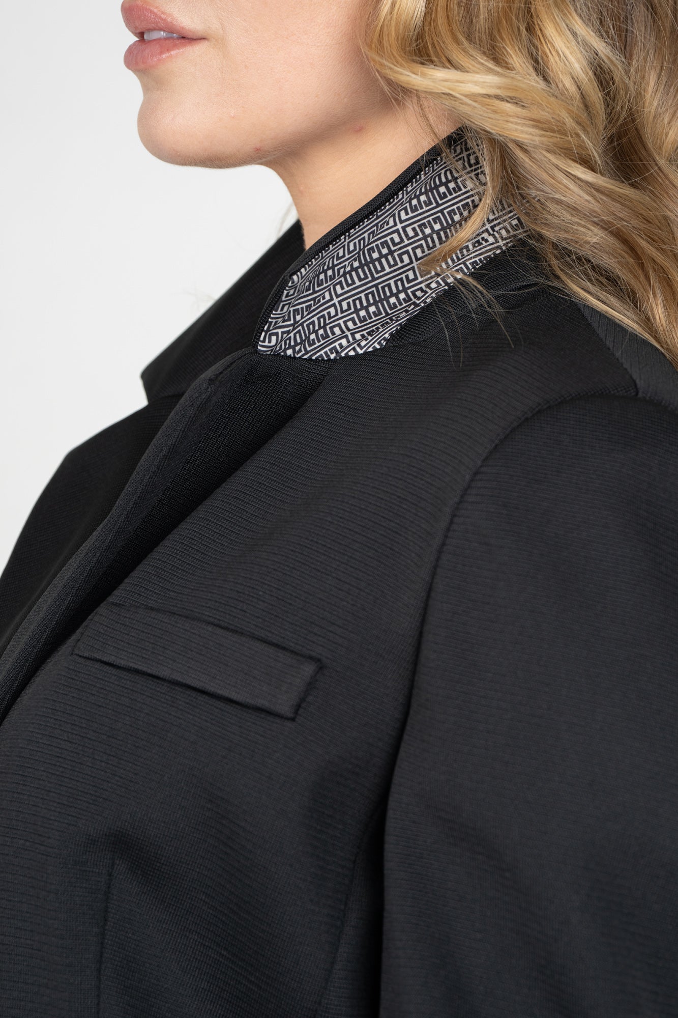 Emily McCarthy Bristol Blazer - Black