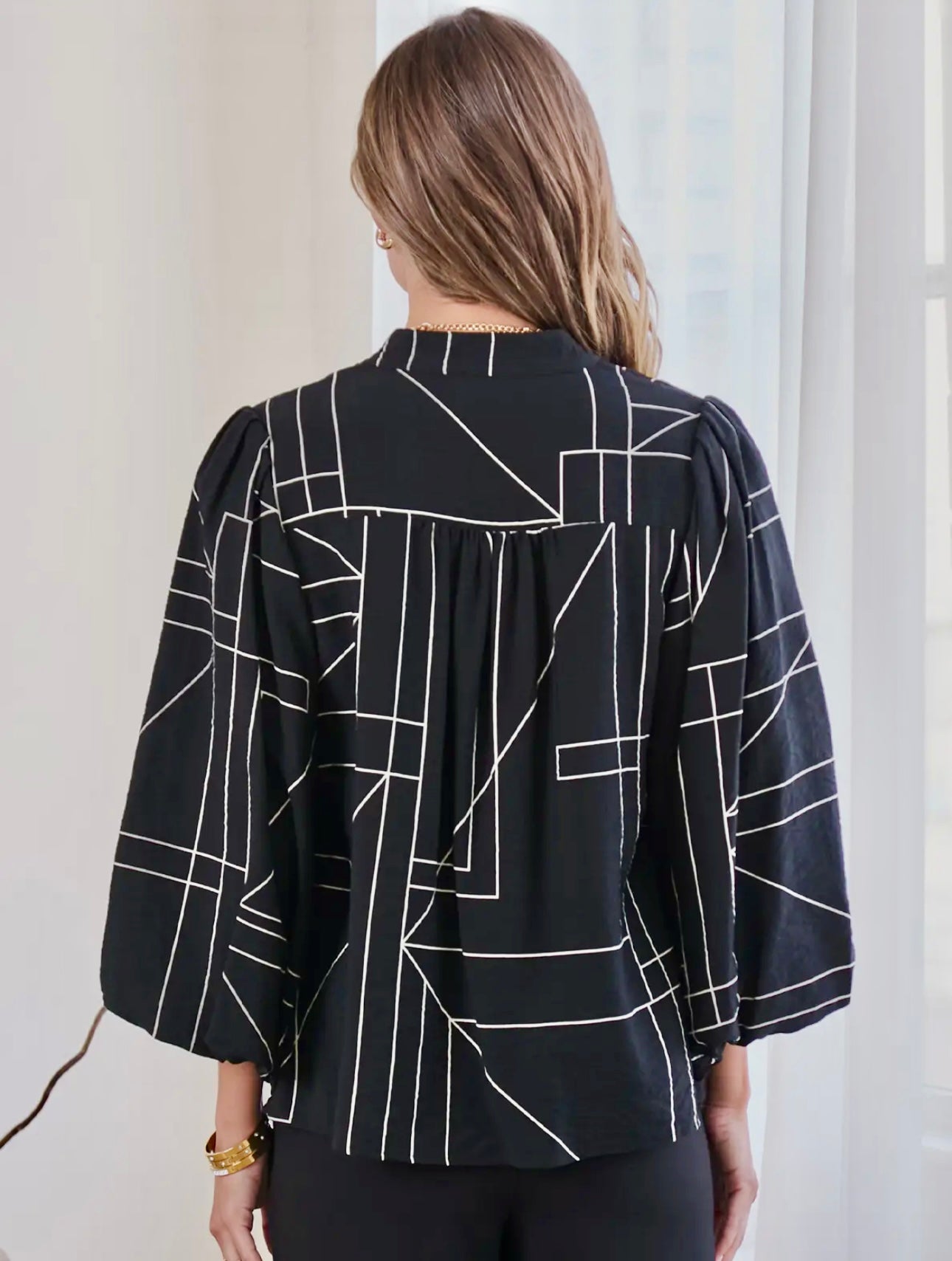 Current Air Black & White Abstract Top