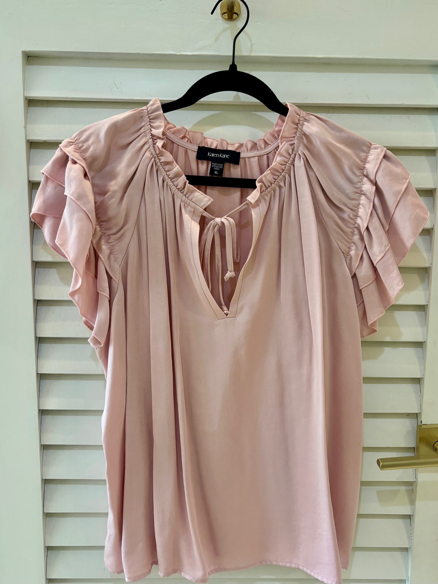 Karen Kane Flutter Sleeve Top- Pink