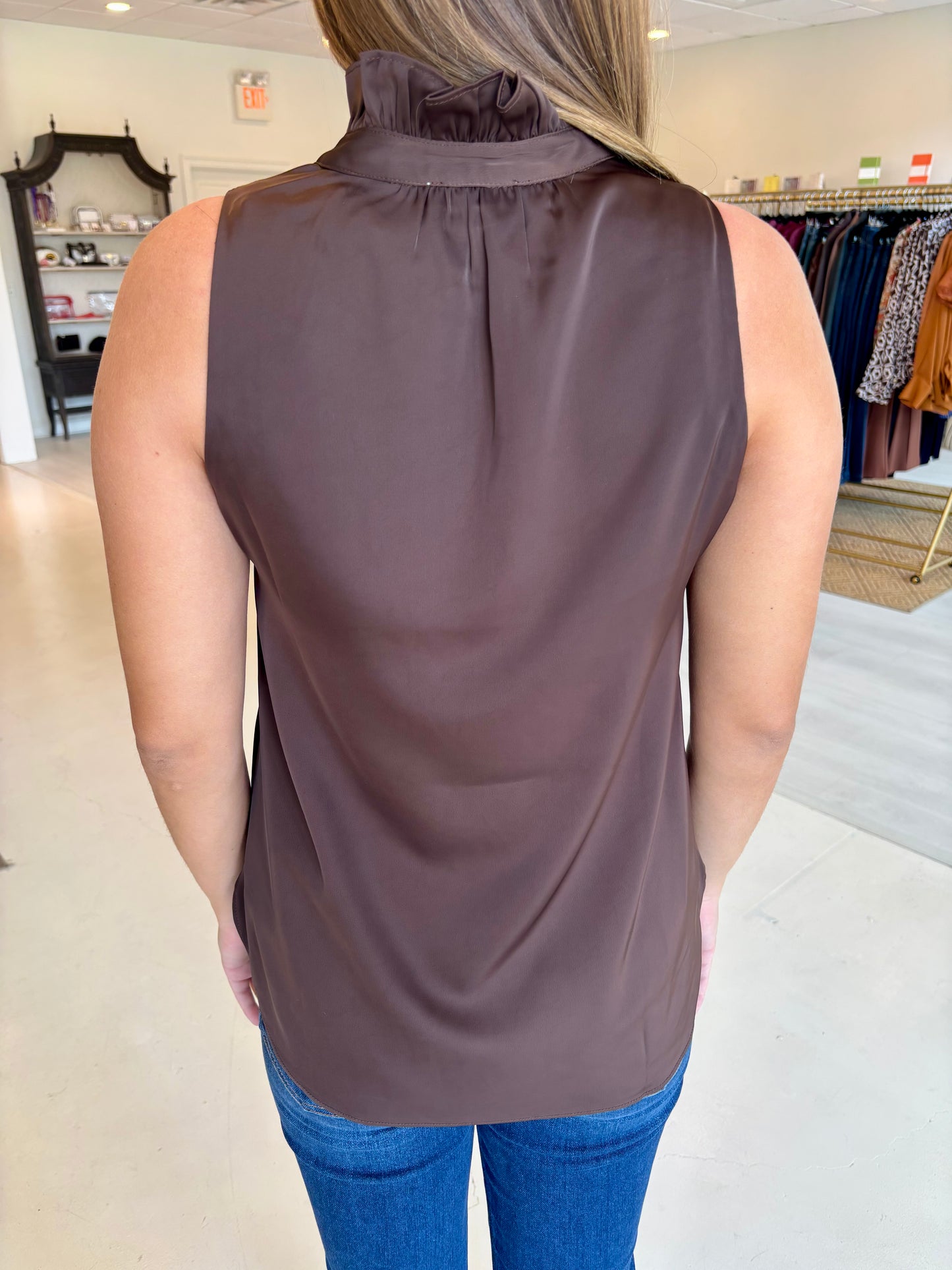 Jade Ruffles Neck Shell - Brown