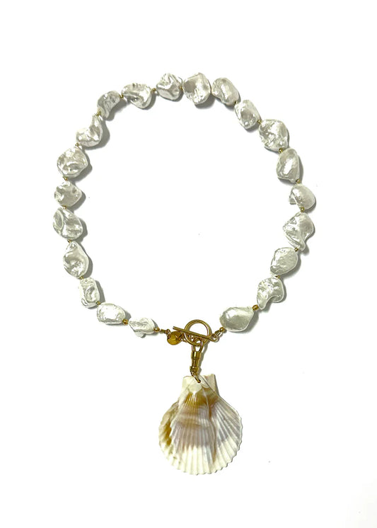 Betsy Pittard Designs Pearl Beaded Necklace with Pendant