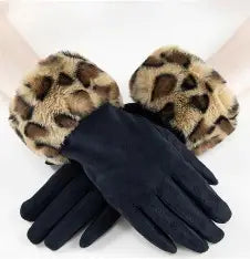Hadley Wren Dark Gray Leopard Gloves