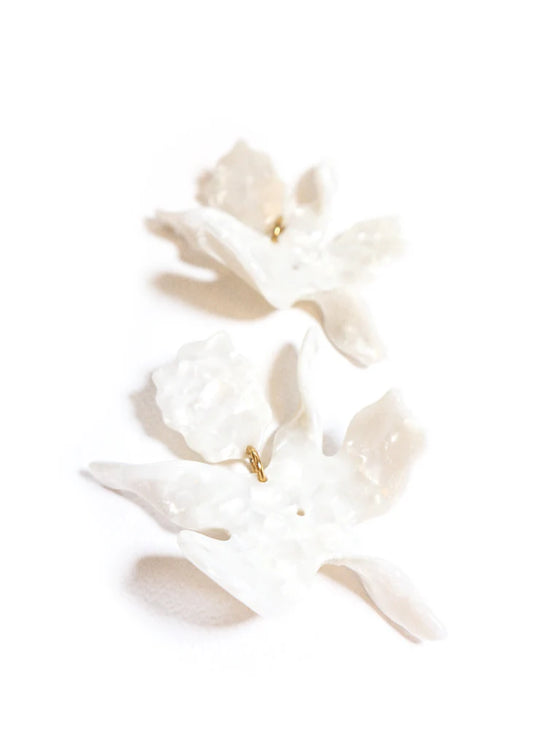 Betsy Pittard Designs Waverly Large Resin Dangle Earrings