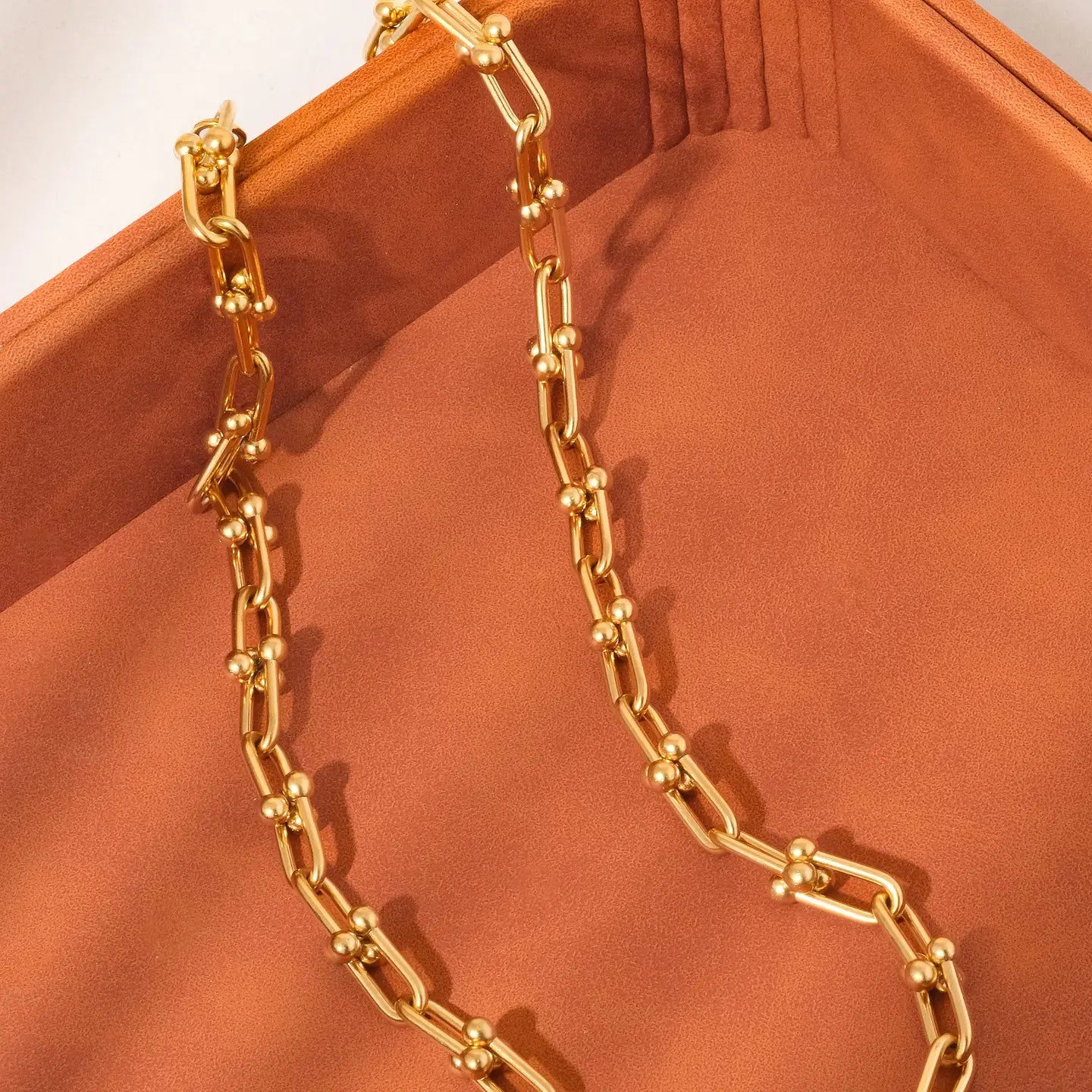 EAB Favorites Denise Bold Chain Necklace - Yellow Gold