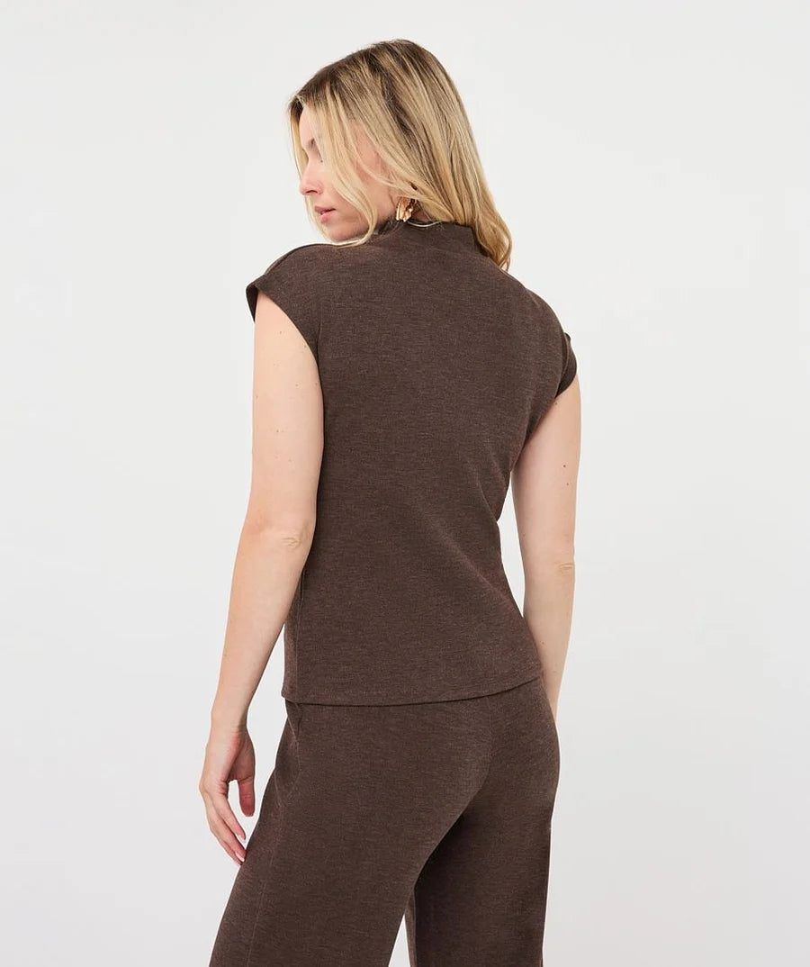 Esqualo Sleevelss Mockneck Sweater- Cacao